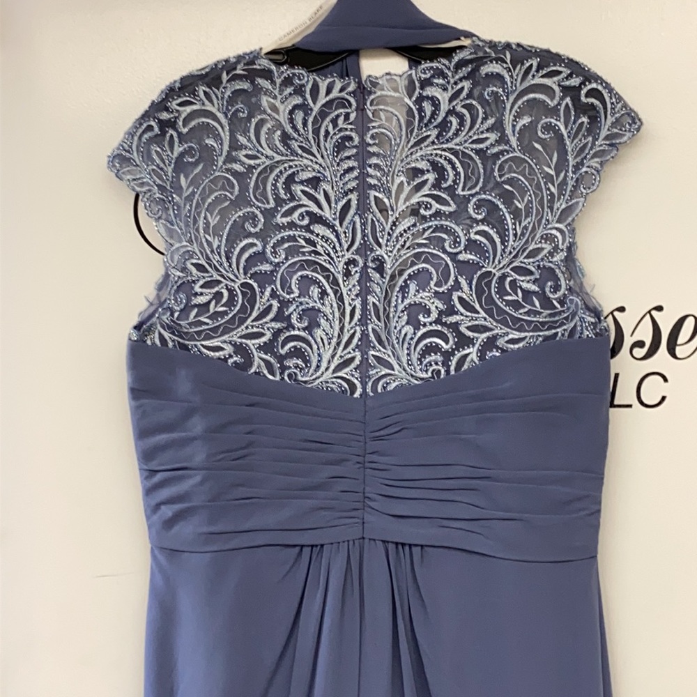 Cameron Blake by Mon Cheri embellished V-Neck cap sleeves long evening Gown - Picture 3 of 7